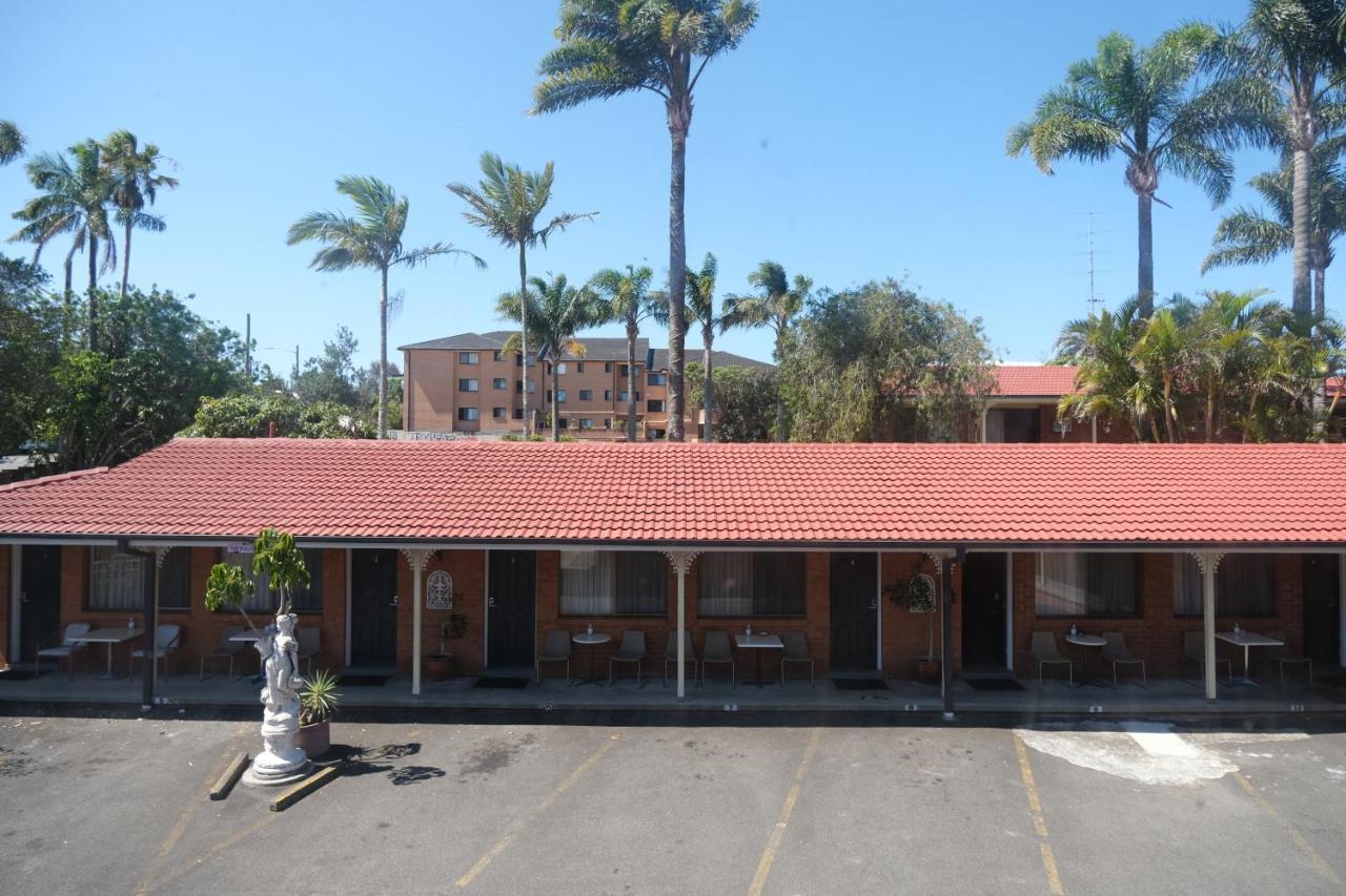 Sapphire Palms Motel Entrance Exterior foto